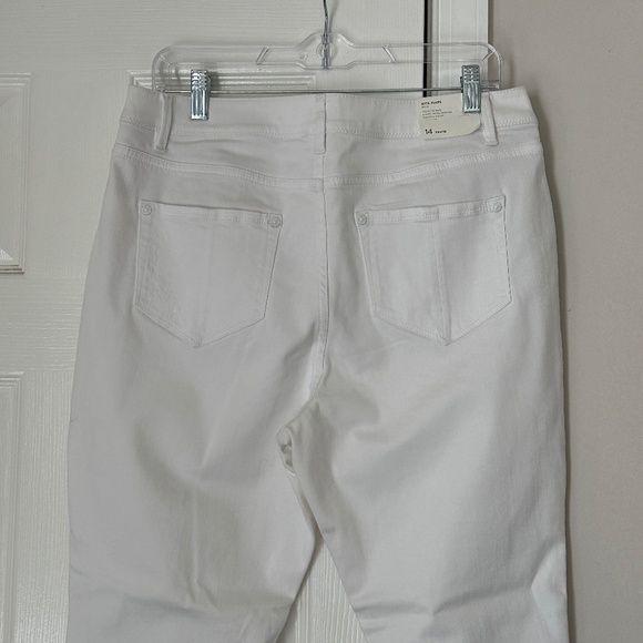 Brand New J. Jill Kick Flare White Jeans Size 14 Petite P Ankle length Raw Hem - Picture 3 of 8